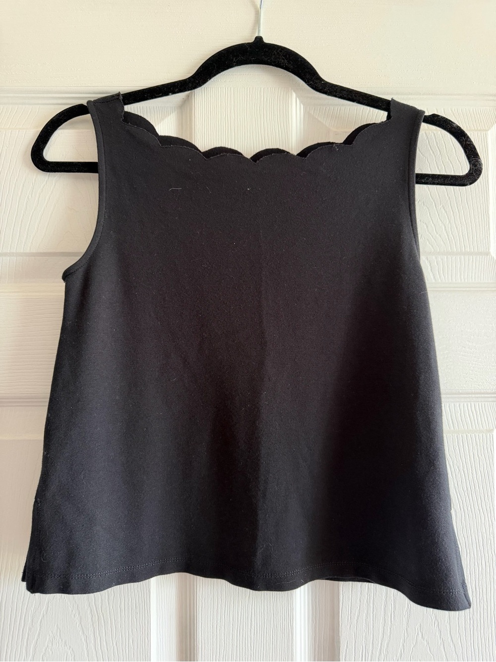 Anthropologie Women's Black Scallop Neck Tank Top